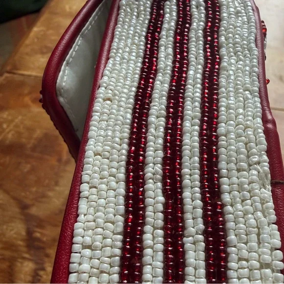 Like new Tommy Staud beaded purse - Picture 11 of 14